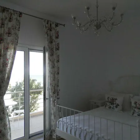 Tara Holiday home Mikros Prinos